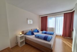 Schlafzimmer1.jpg